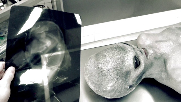 1. Download full pics of Roswell UFO (movieporn.com) from movieporn.com